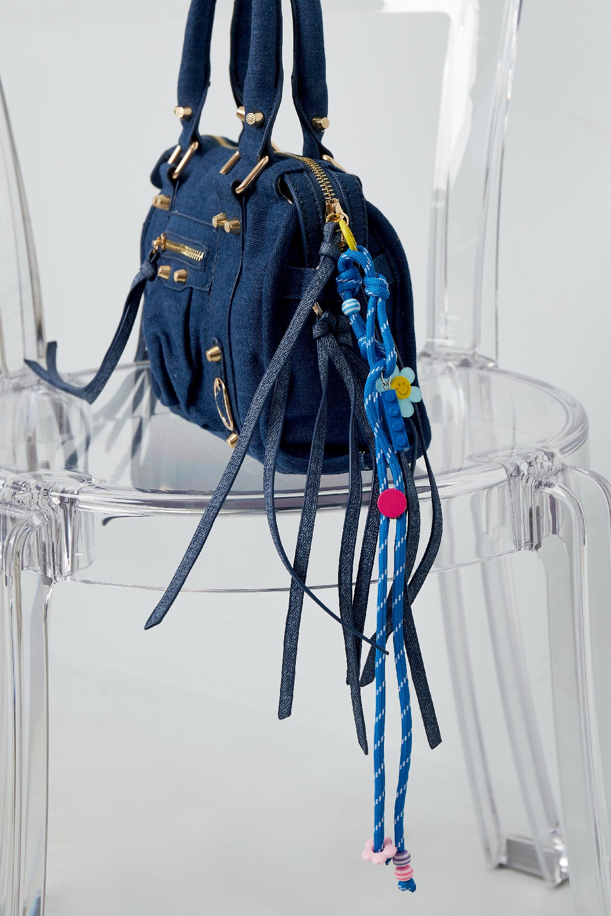 Happy flower pendant