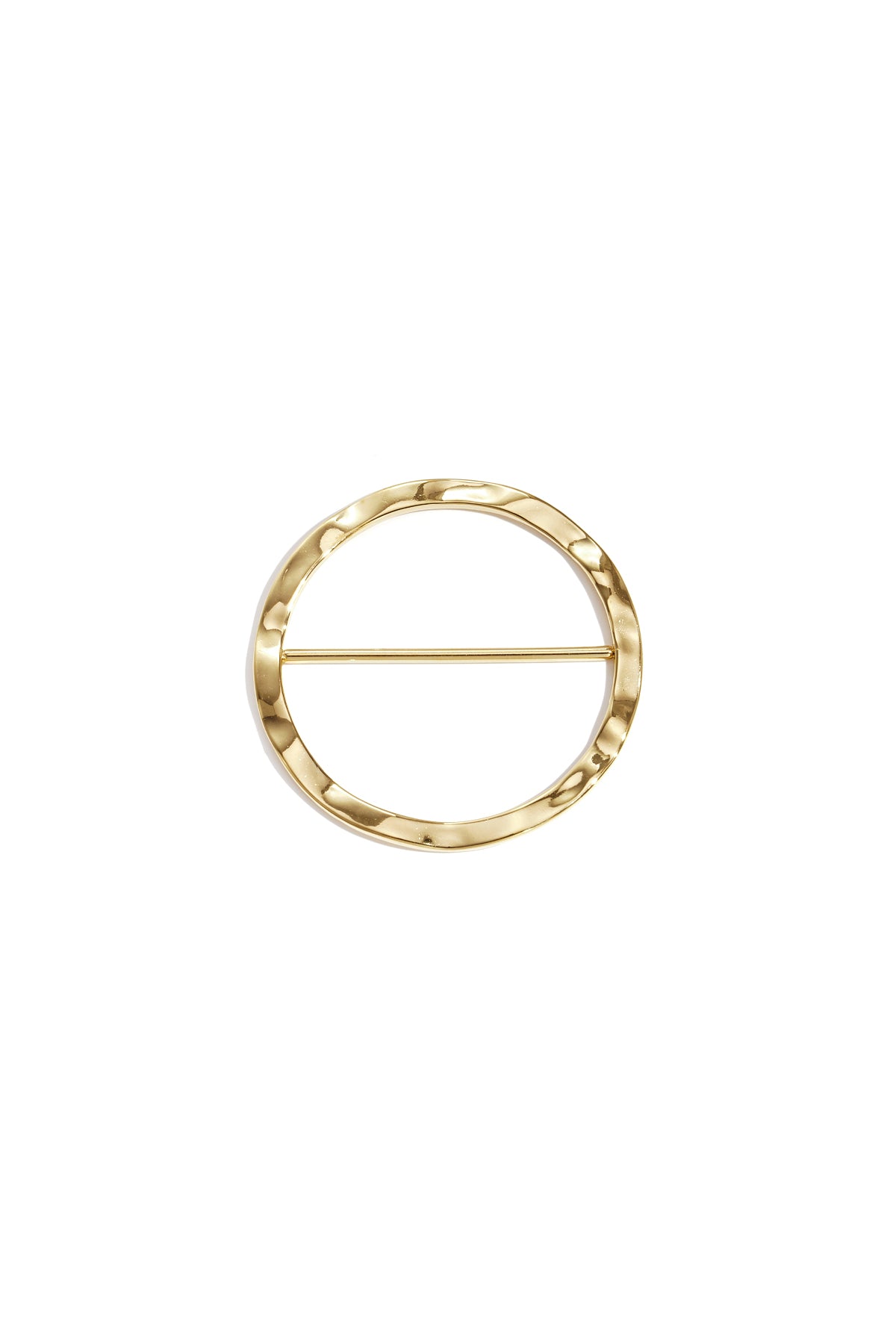 Round scarf clip with structure